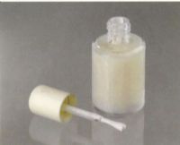 Smalto bianco per ritocchi